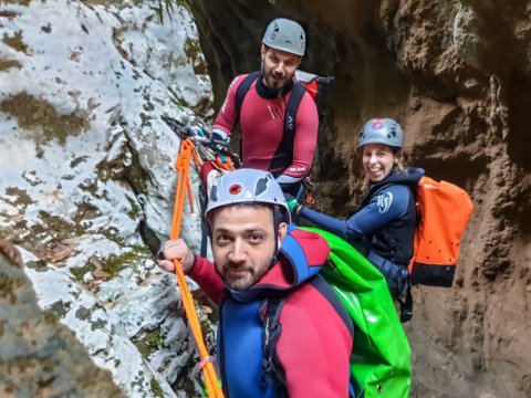 mavromati-canyon-gorge-greece-φαραγγι-μαυροματη (11)