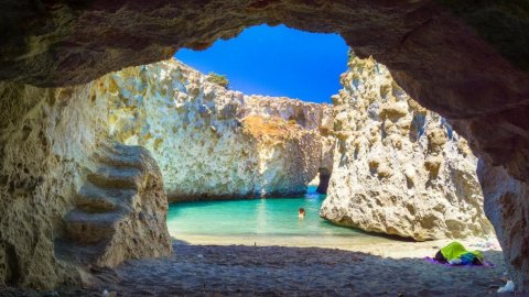 5 day Trip in Milos Island