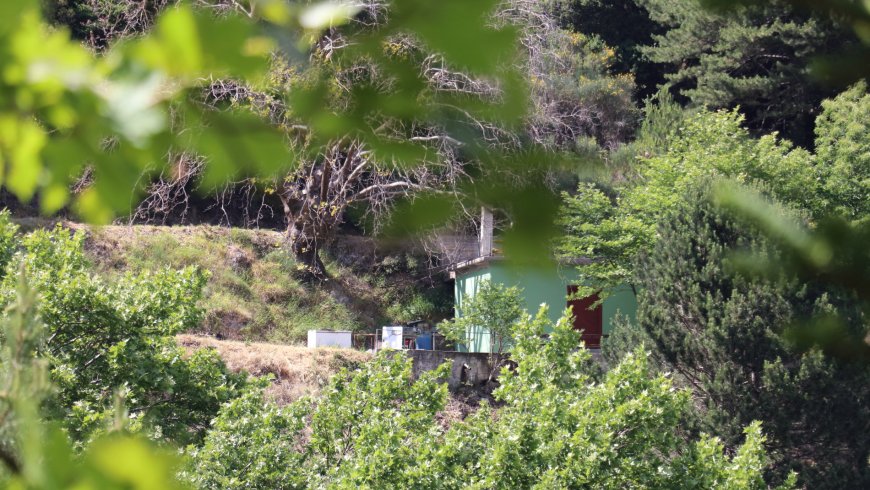 Small Refuge House Taygetos Manganiari Springs