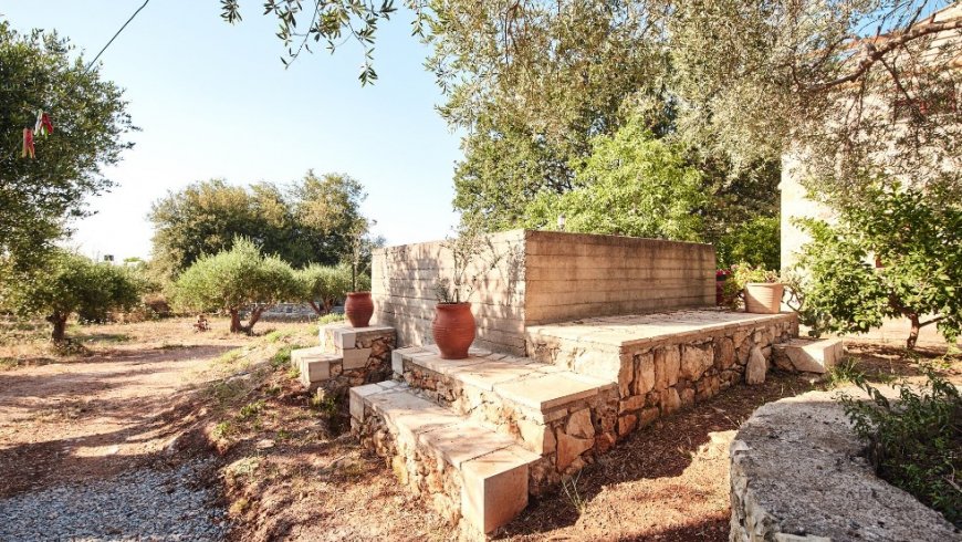 Stone House for 4 people Vamos Chania in Farm