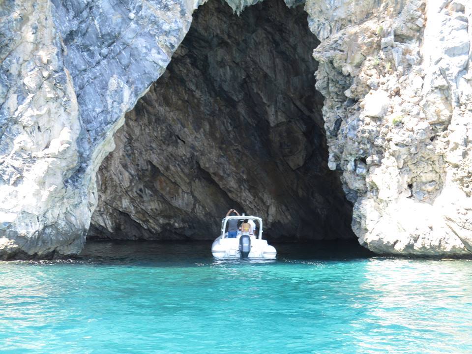Rib Boat Cruise Venetos Caves, Pelion