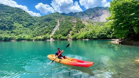 Kayaking Trip Stefaniada Lake 