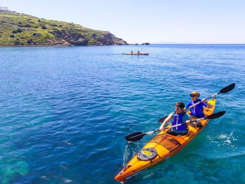 Sea-kayak-Ναό- Ποσειδώνα-Σούνιο