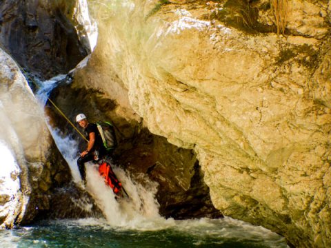 φαραγγι-γκουρα-canyoning (1)