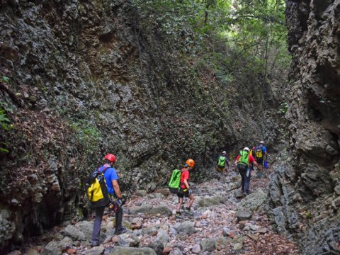 canyoning-faragi-petalis-greece-evia-gorge (5)