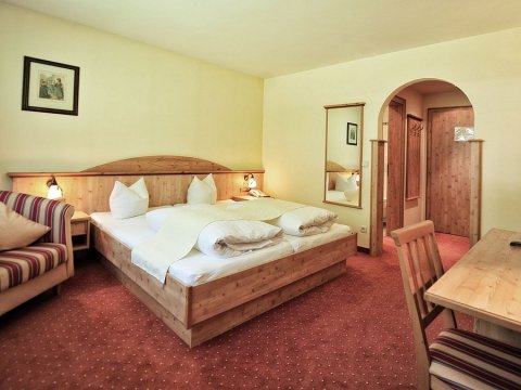 hotel austria-stubai-ski-camp
