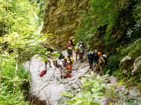 πανταβρεχει-ευρυτανια-canyoning-viaferrata-greece-roska-μαυρη-σπηλια (9)