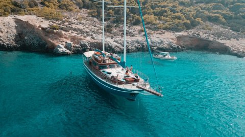 Sailing Experience Athens to Agistri Moni Aegina