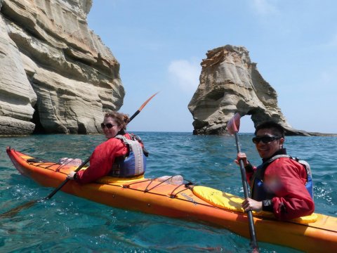 sea-kayak-trip-milos-island-greece (9)