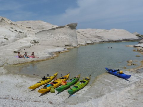 sea-kayak-trip-milos-island-greece (5)