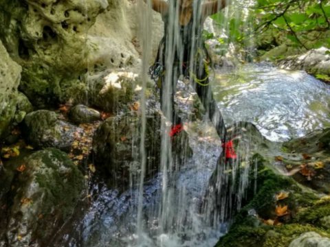 canyoning-evia-Euboea-xavos-gorge-greece-chavos(8)