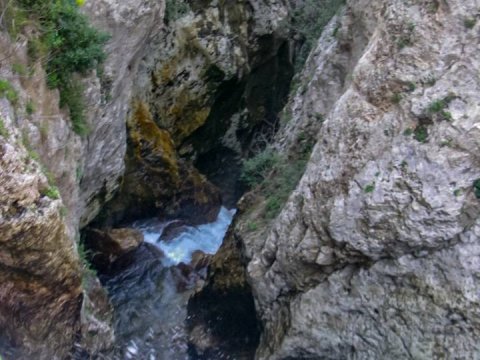 canyoning-evia-Euboea-xavos-gorge-greece-chavos(6)