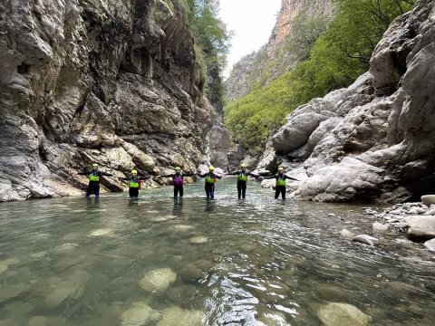river-trekking-aoos-river-epirus-greece-ποταμι (12)