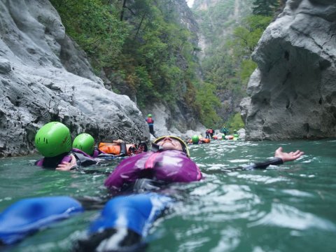 river-trekking-aoos-river-epirus-greece-ποταμι (3)