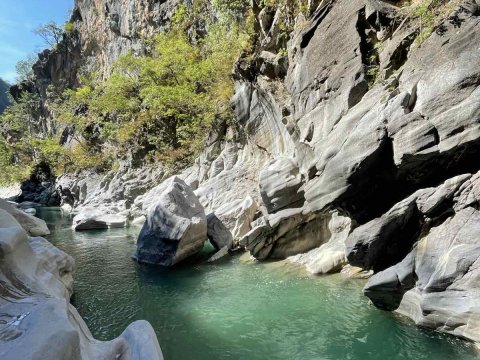 river-trekking-aoos-river-epirus-greece-ποταμι (1)