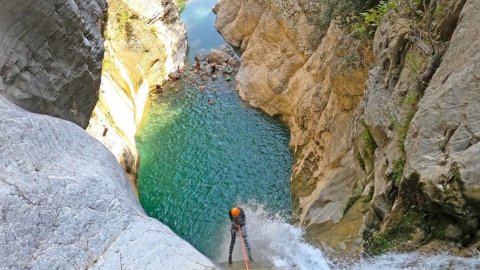 Canyoning στα Μανίκια (Κεντρική Εύβοια)