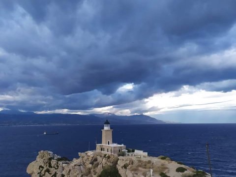 πεζοποια-αρχαιο-ηραιο-φαροσ-μελαγκαβι-λιμνη-βουλιαγμενης