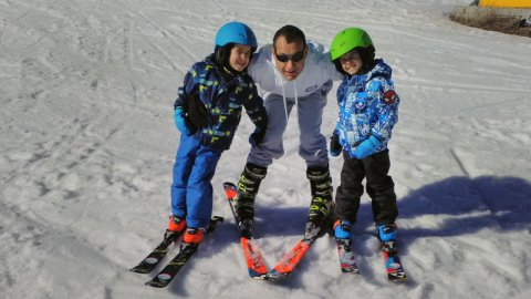 Children's Ski Academy in Mainalo