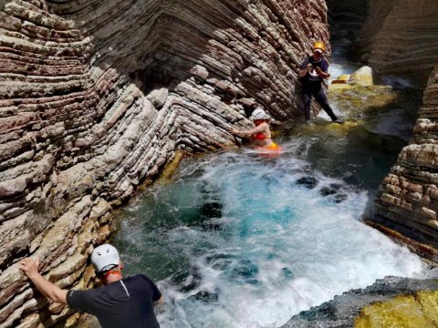 river-trekking-pezoporia-hiking-ασπροποταμος (4)