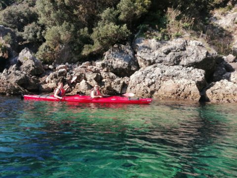 sea-kayak-tour-lefkada-blue-cave-greece (2)