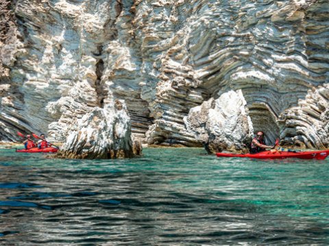 sea-kayak-tour-lefkada-blue-cave-greece (5)