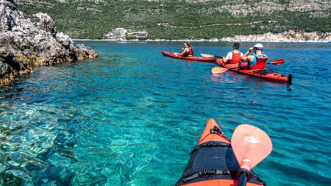 Sea Kayak Tour Lefkada: The Hidden Blue Cave