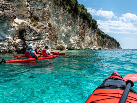 sea-kayak-lefkada-meganisis-tour-greece (6)