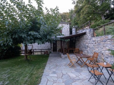 stone-house-pelion-vyzitsa-πετρινο-σπιτι-πηλιο-βυζιτσα-greece (2)