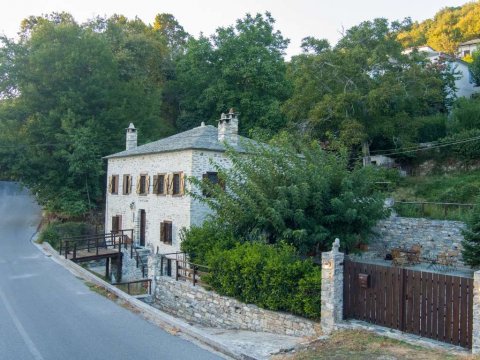 stone-house-pelion-vyzitsa-πετρινο-σπιτι-πηλιο-βυζιτσα-greece (3)