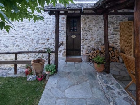 stone-house-pelion-vyzitsa-πετρινο-σπιτι-πηλιο-βυζιτσα-greece (4)