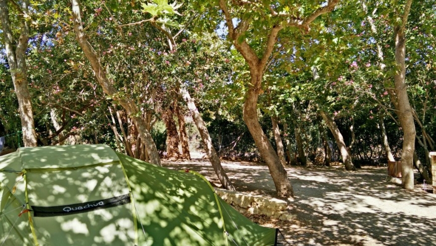 Camping_p76_53f094947a7e7