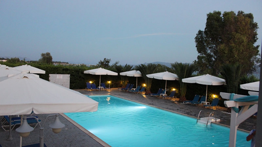 solim-pool-bar-4