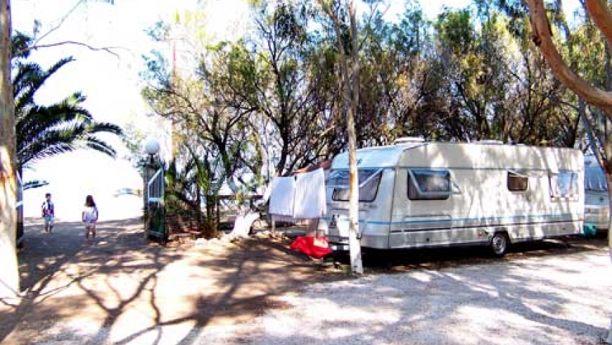 posdion_camping_caravan