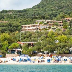 Enjoy Lichnos Bay Camping